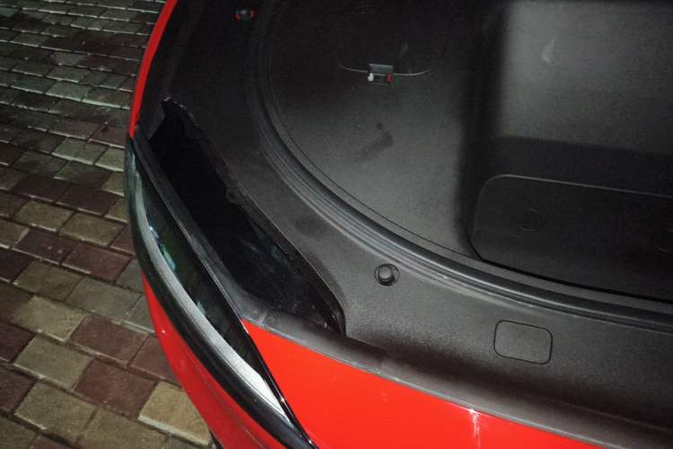 Used Hima Luxeed R7 2024 All-Electric 667 km Max Engine Bay Right