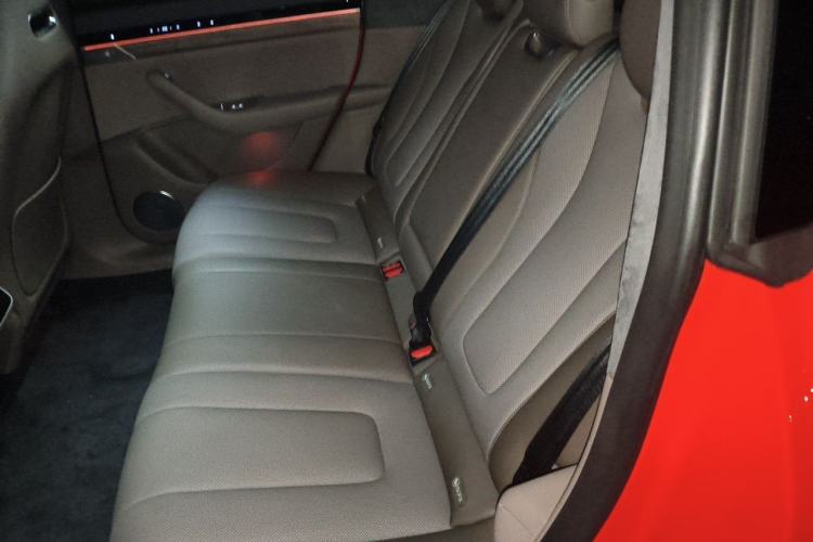 Used Hima Luxeed R7 2024 All-Electric 667 km Max Left Rear Seat