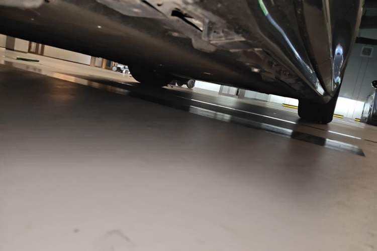 Used Hima Luxeed R7 2024 All-Electric 802 km Max Chassis Rear Right