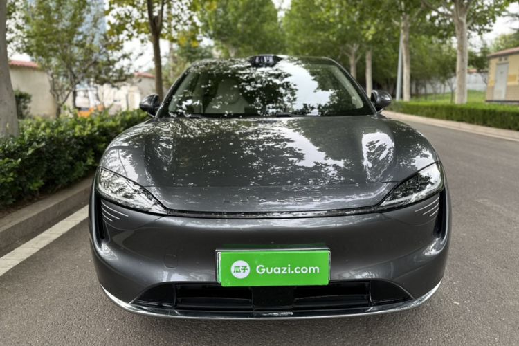 Used Hima Luxeed R7 2024 All-Electric 802 km Max Exterior 1