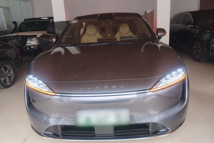 Used Hima Luxeed R7 2024 All-Electric 736 km Ultra Exterior 1