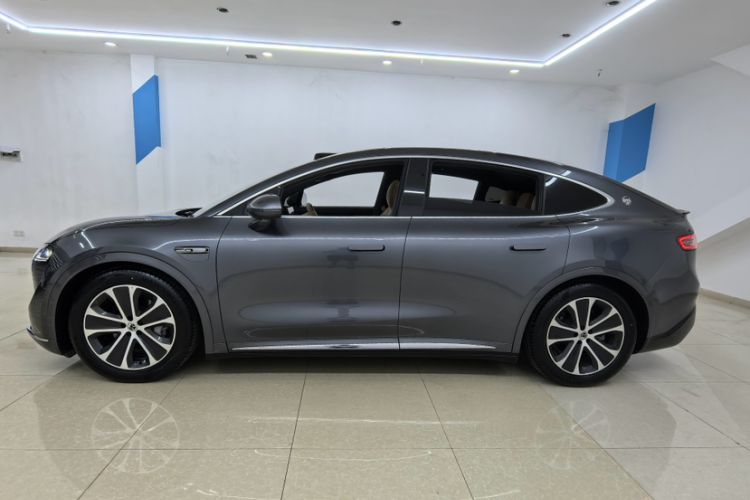 Used Hima Luxeed R7 2024 All-Electric 802 km Max Exterior 1
