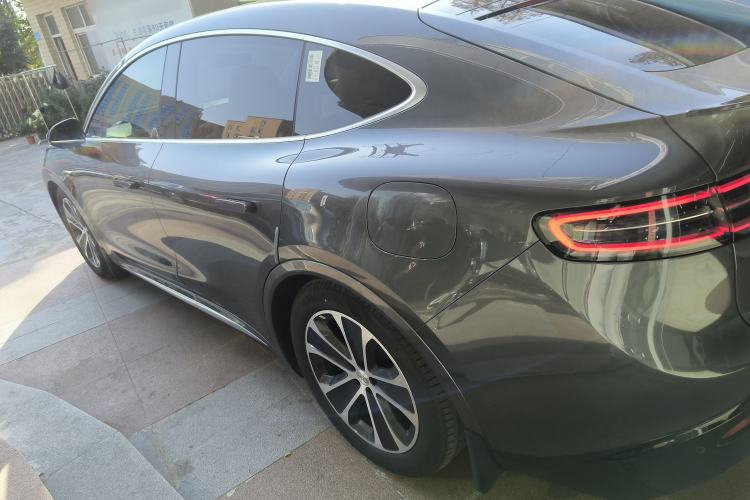 Used Hima Luxeed R7 2024 All-Electric 802 km Max Exterior 3