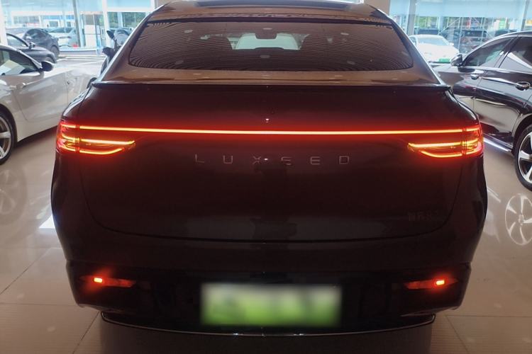 Used Hima Luxeed R7 2024 All-Electric 736 km Ultra Exterior 4