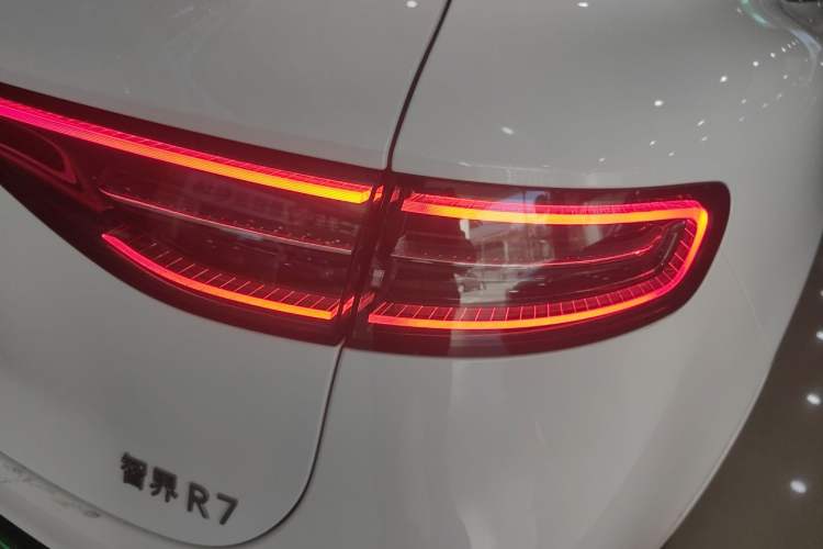 Used Hima Luxeed R7 2024 All-Electric 736 km Ultra Exterior 6