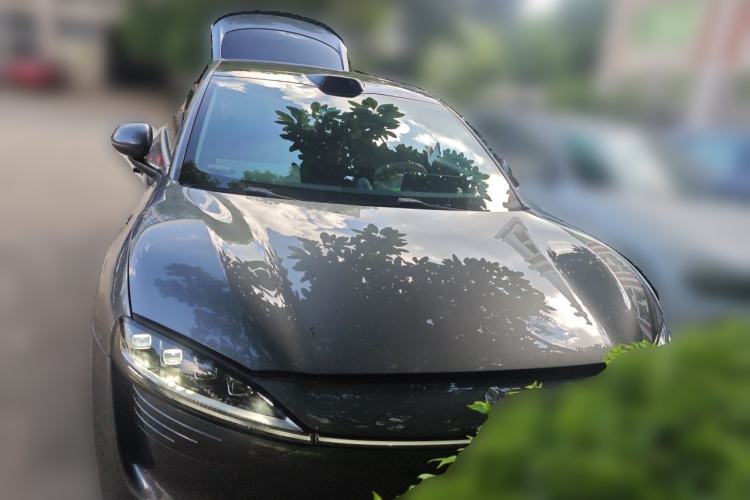 Used Hima Luxeed R7 2024 All-Electric 802 km Max Front