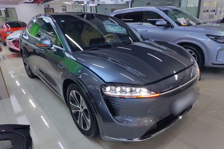 Used Hima Luxeed R7 2024 All-Electric 736 km Ultra Front Right 45 Deg