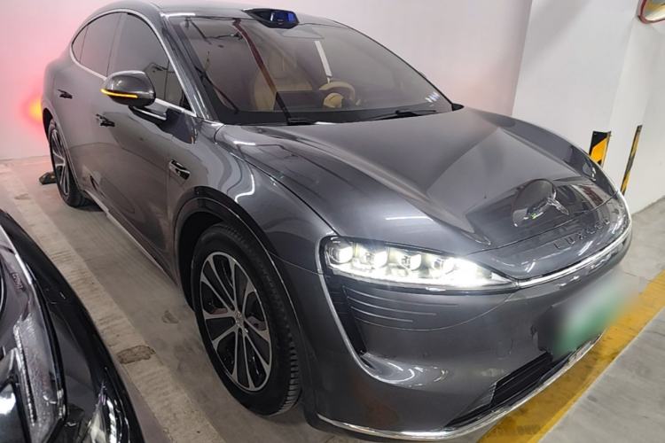 Used Hima Luxeed R7 2024 All-Electric 802 km Max Front Right 45 Deg