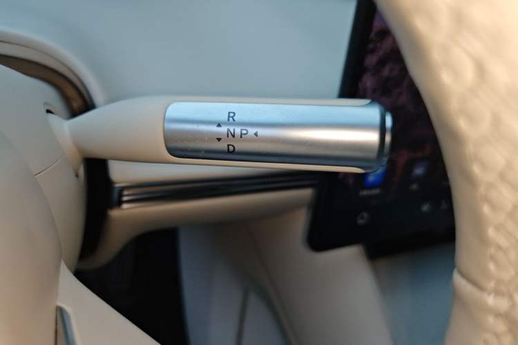 Used Hima Luxeed R7 2024 Pure Electric 667km Pro Gear Lever