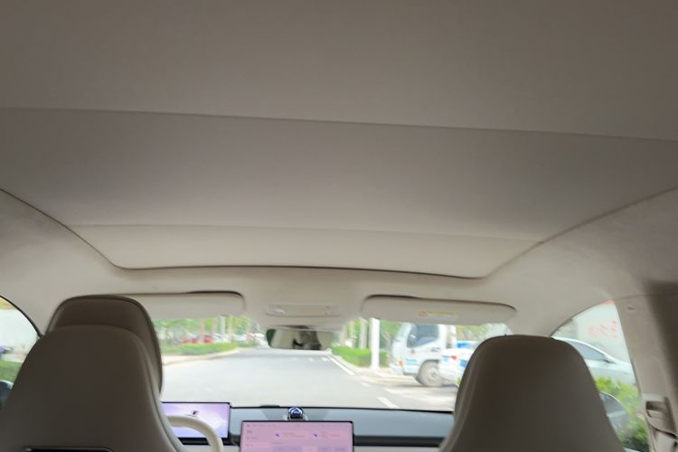 Used Hima Luxeed R7 2024 All-Electric 802 km Max Headliner