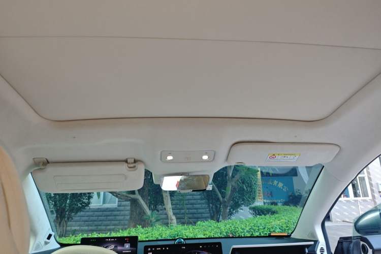 Used Hima Luxeed R7 2024 All-Electric 802 km Max Headliner
