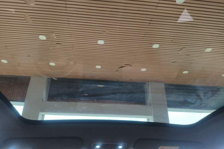 Used Hima Luxeed R7 2024 All-Electric 736 km Ultra Headliner