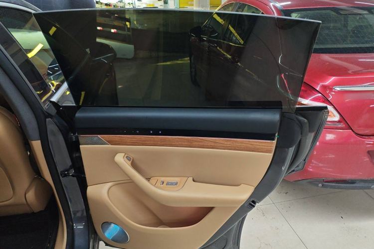 Used Hima Luxeed R7 2024 All-Electric 802 km Max Interior 3