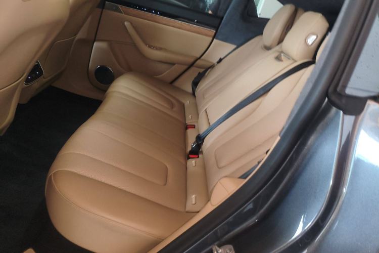 Used Hima Luxeed R7 2024 All-Electric 736 km Ultra Interior 4