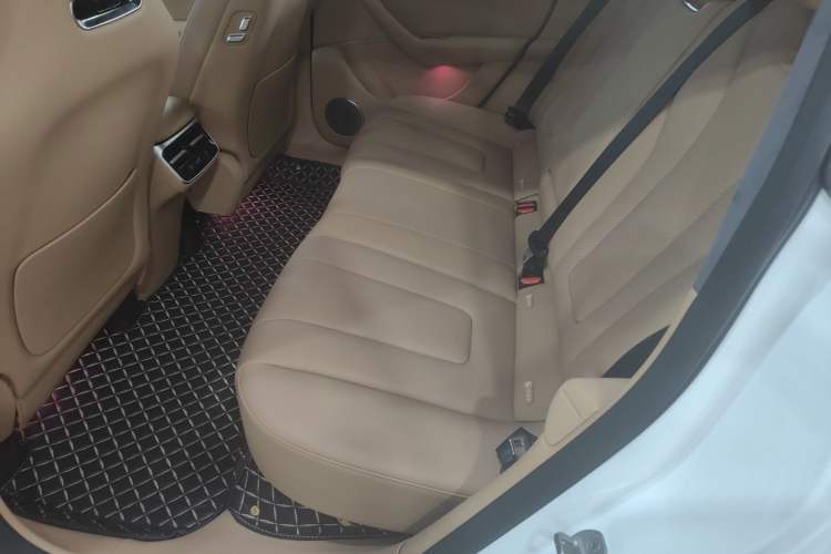 Used Hima Luxeed R7 2024 All-Electric 736 km Ultra Interior 4