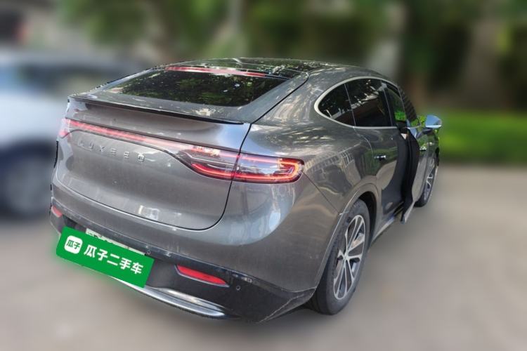 Used Hima Luxeed R7 2024 All-Electric 802 km Max Rear Right 45 Deg