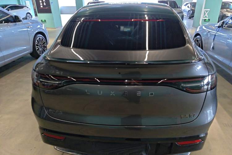 Used Hima Luxeed R7 2024 All-Electric 667 km Max Rear