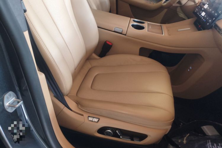 Used Hima Luxeed R7 2024 All-Electric 736 km Ultra Right Front Seat