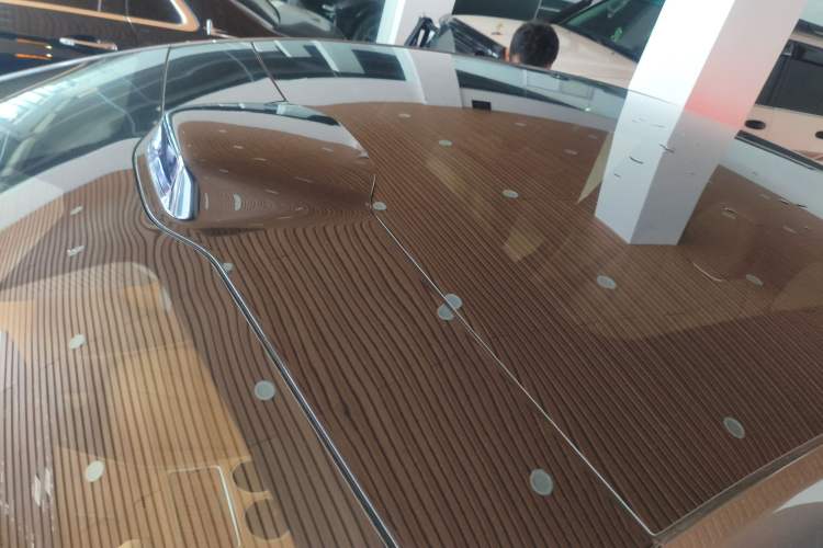 Used Hima Luxeed R7 2024 All-Electric 736 km Ultra Roof