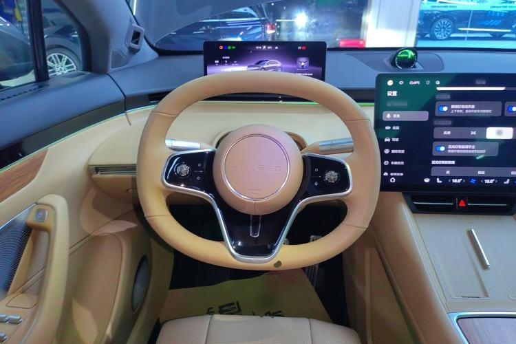 Used Hima Luxeed R7 2024 All-Electric 736 km Ultra Steering Wheel
