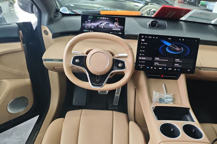 Used Hima Luxeed R7 2024 All-Electric 736 km Ultra Steering Wheel