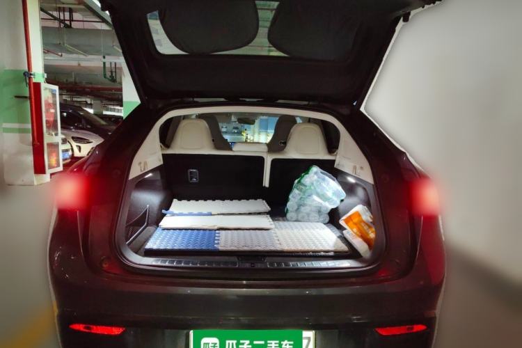 Used Hima Luxeed R7 2024 All-Electric 802 km Max Trunk