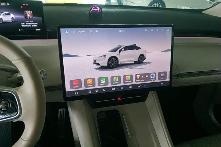 Used Hima Luxeed R7 2024 All-Electric 736 km Ultra Audio And AC Panel