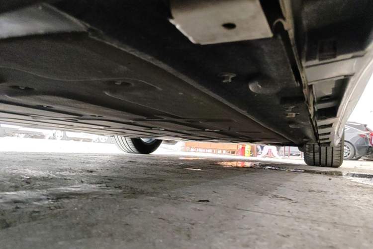 Used Hima Luxeed R7 2024 All-Electric 802 km Max Chassis Rear Right