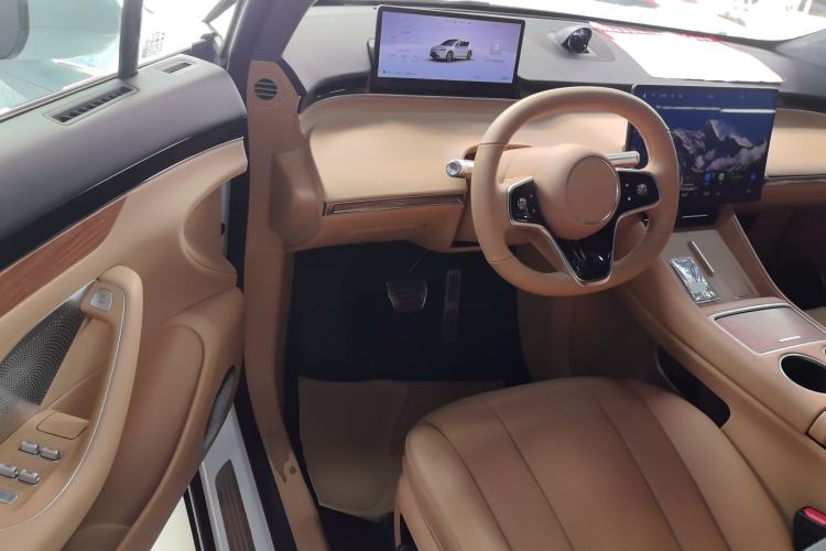 Used Hima Luxeed R7 2024 All-Electric 736 km Ultra Driver Seat