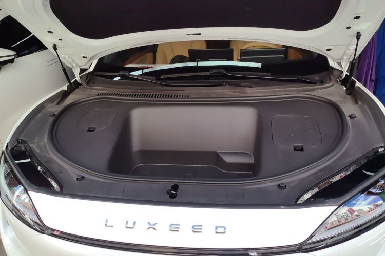 Used Hima Luxeed R7 2024 All-Electric 736 km Ultra Engine Bay