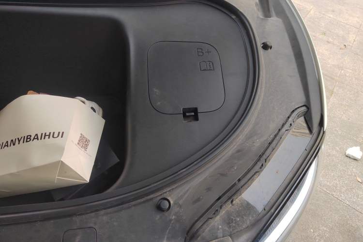 Used Hima Luxeed R7 2024 All-Electric 667 km Max Engine Bay Left