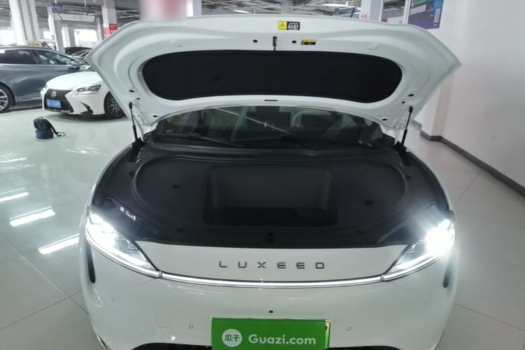 Used Hima Luxeed R7 2024 All-Electric 802 km Max Engine Bay