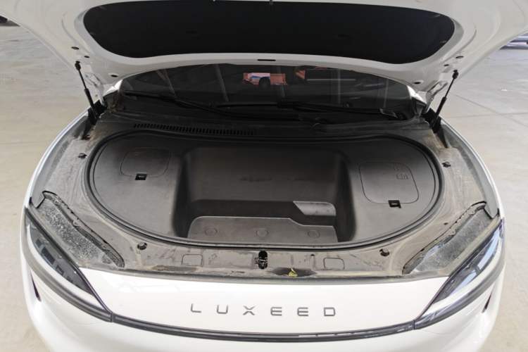 Used Hima Luxeed R7 2024 All-Electric 736 km Ultra Engine Bay