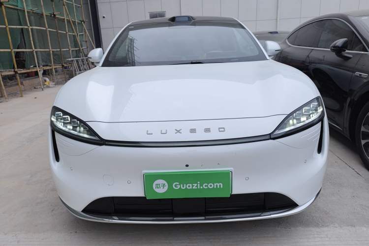 Used Hima Luxeed R7 2024 All-Electric 736 km Ultra Exterior 1