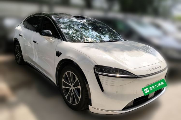 Used Hima Luxeed R7 2024 All-Electric 802 km Max Exterior 1