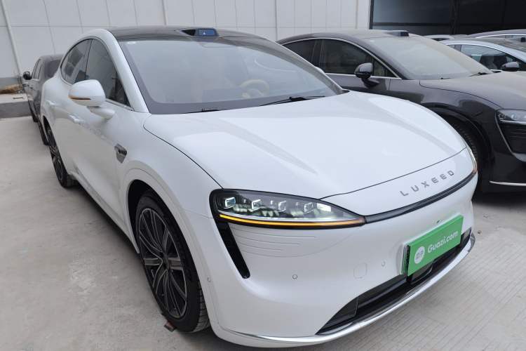 Used Hima Luxeed R7 2024 All-Electric 736 km Ultra Exterior 2