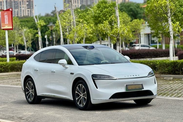 Used Hima Luxeed R7 2024 All-Electric 802 km Max Exterior 2