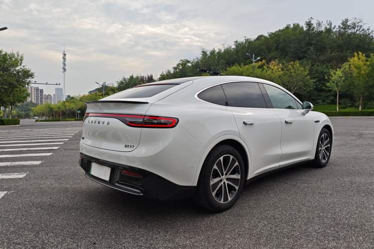Used Hima Luxeed R7 2024 All-Electric 667 km Max Exterior 4