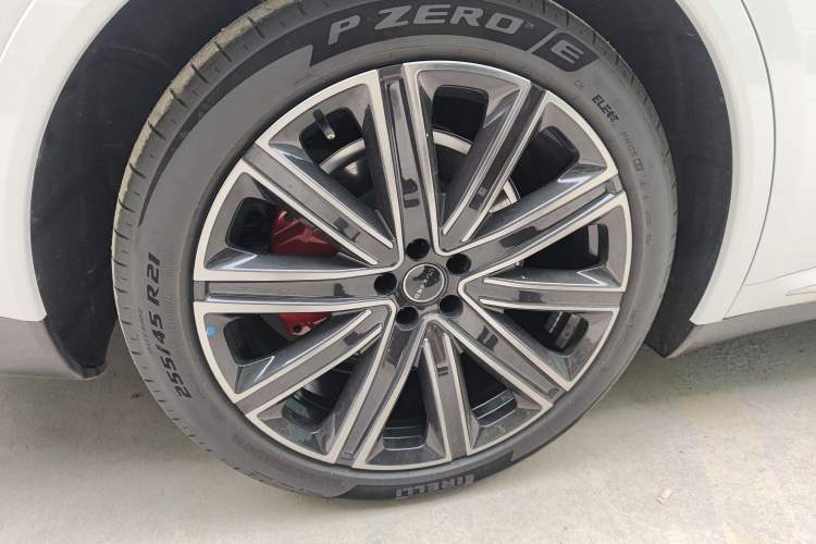 Used Hima Luxeed R7 2024 All-Electric 736 km Ultra Exterior 8