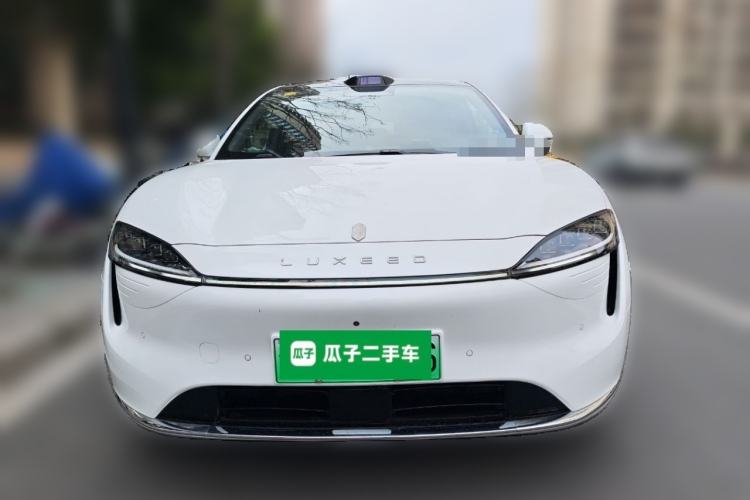 Used Hima Luxeed R7 2024 All-Electric 802 km Max Front