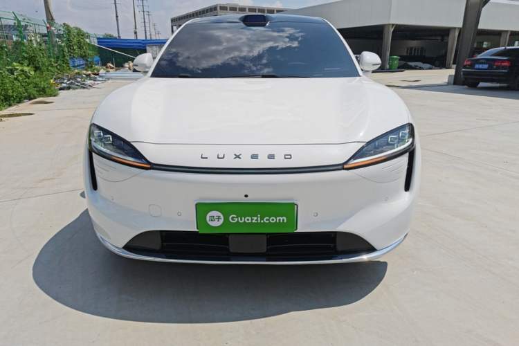 Used Hima Luxeed R7 2024 All-Electric 736 km Ultra Front