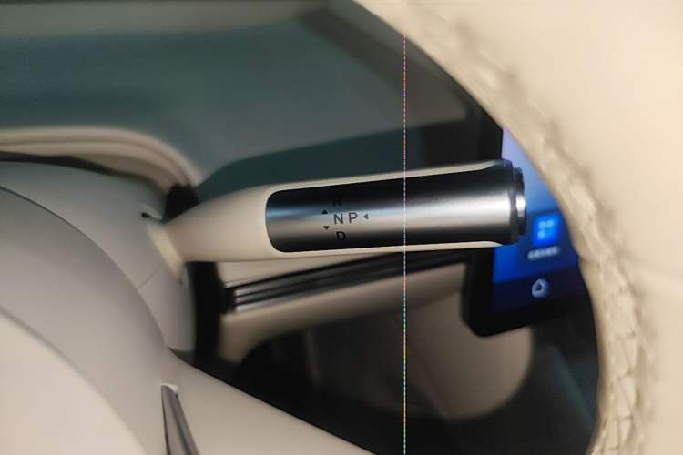 Used Hima Luxeed R7 2024 All-Electric 802 km Max Gear Lever