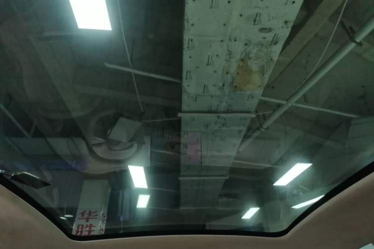 Used Hima Luxeed R7 2024 All-Electric 802 km Max Headliner