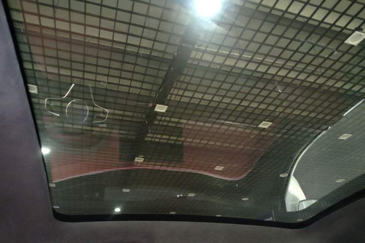 Used Hima Luxeed R7 2024 All-Electric 667 km Max Headliner