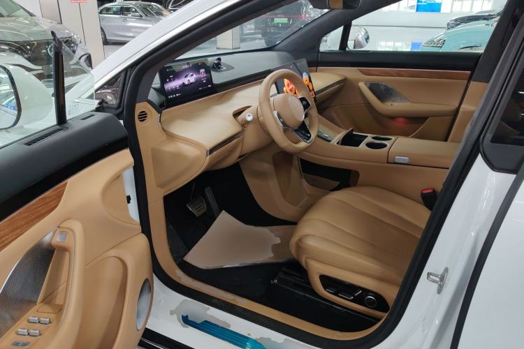 Used Hima Luxeed R7 2024 All-Electric 736 km Ultra Interior 3