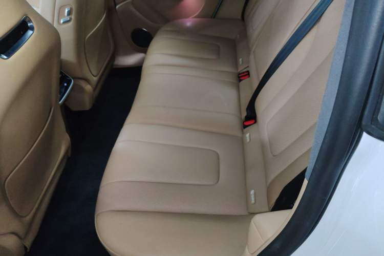Used Hima Luxeed R7 2024 All-Electric 736 km Ultra Interior 4