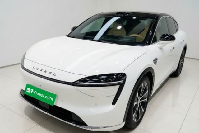Używany Hima Luxeed R7 2024 All-Electric 802 km Max