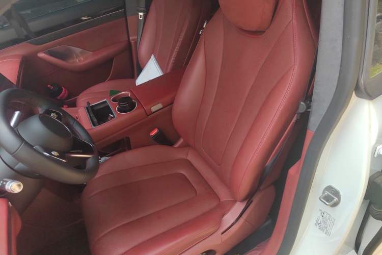 Used Hima Luxeed R7 2024 All-Electric 667 km Max Left Front Seat
