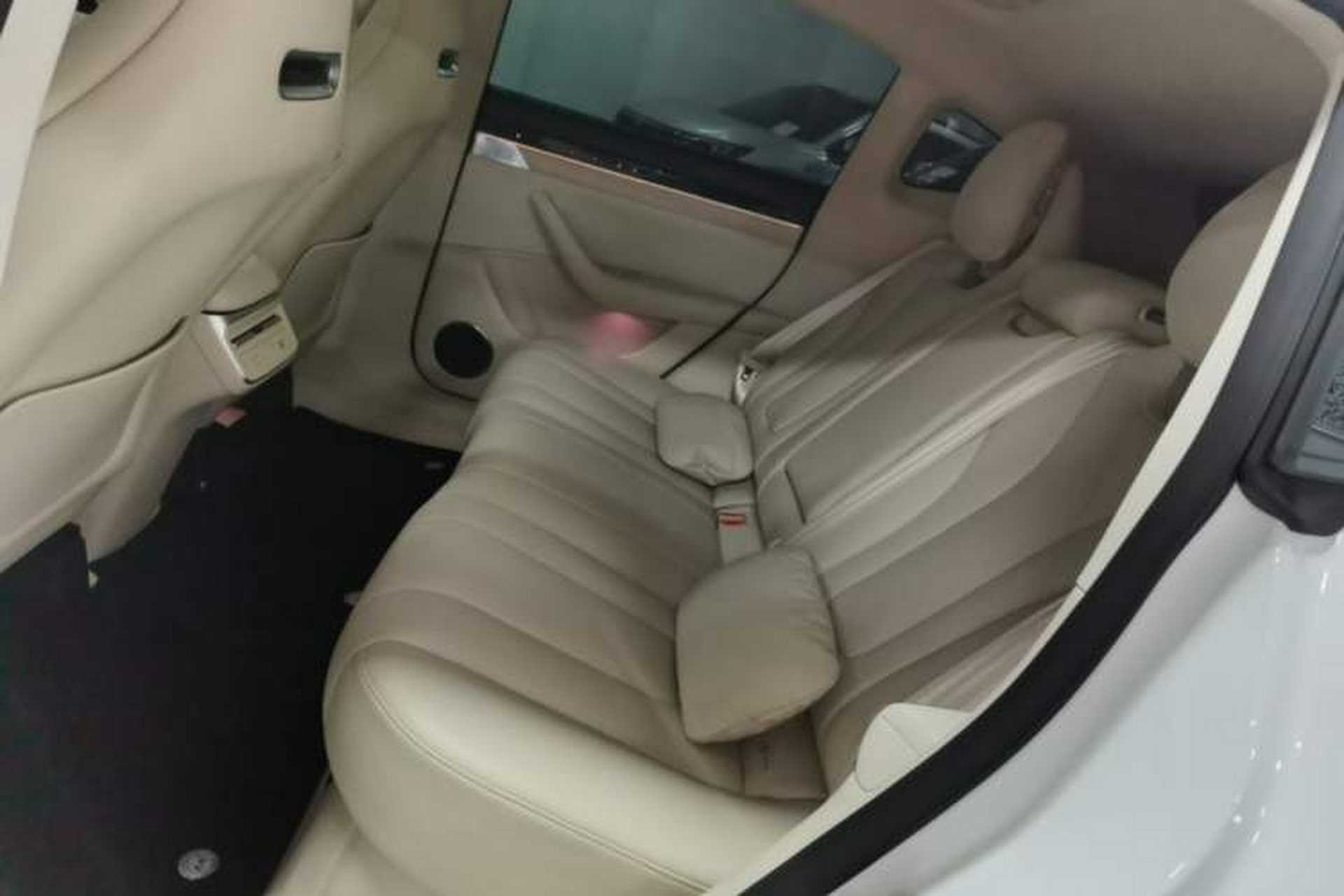 Used Hima Luxeed R7 2024 All-Electric 802 km Max Left Rear Seat