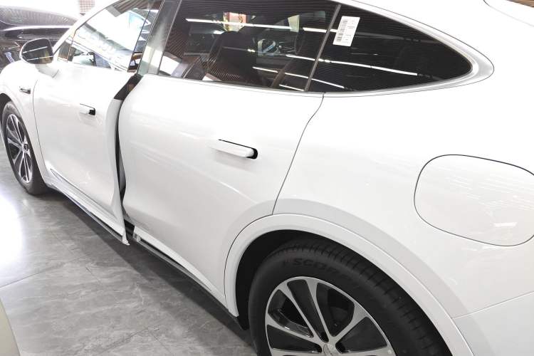 Used Hima Luxeed R7 2024 Pure Electric 667km Pro Left Side